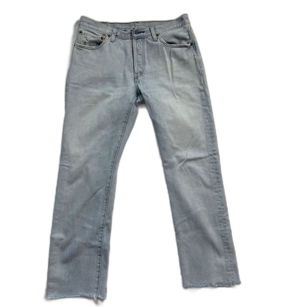 Size 30 Vintage Levis 501 blue jeans light wash mid rise denim